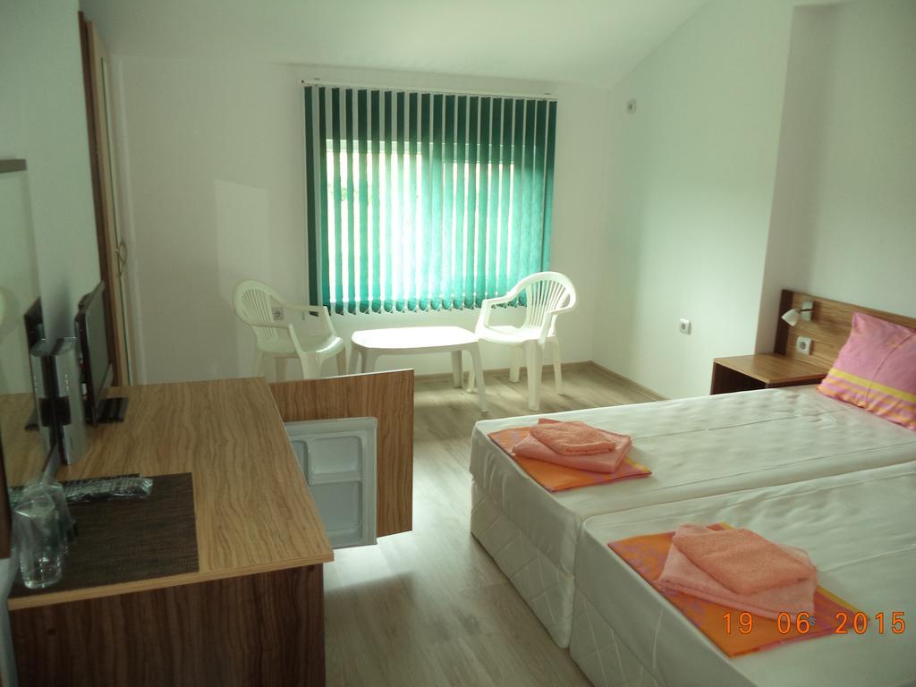 Sveti Georgi Guest House Sozopol Ruang foto