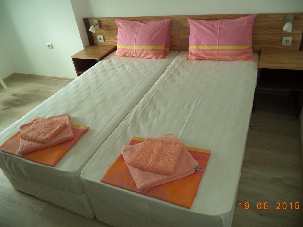 Sveti Georgi Guest House Sozopol Ruang foto