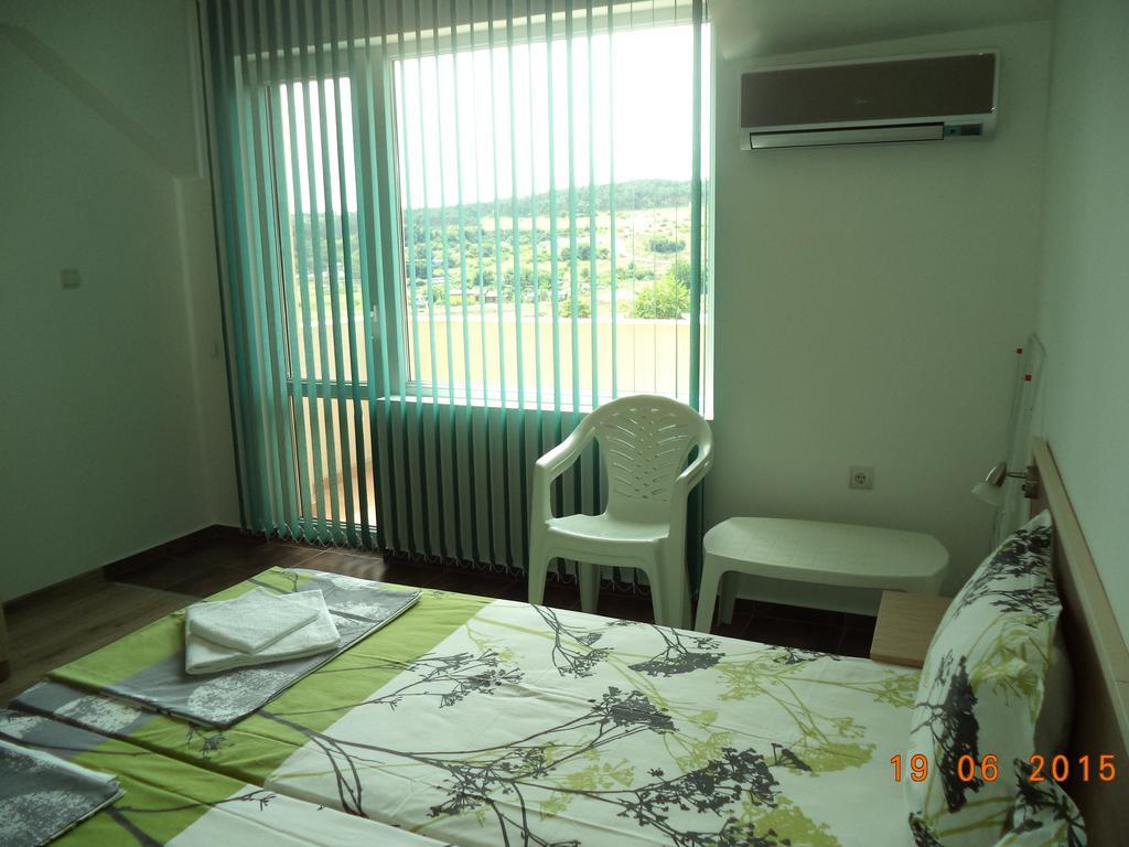 Sveti Georgi Guest House Sozopol Bagian luar foto