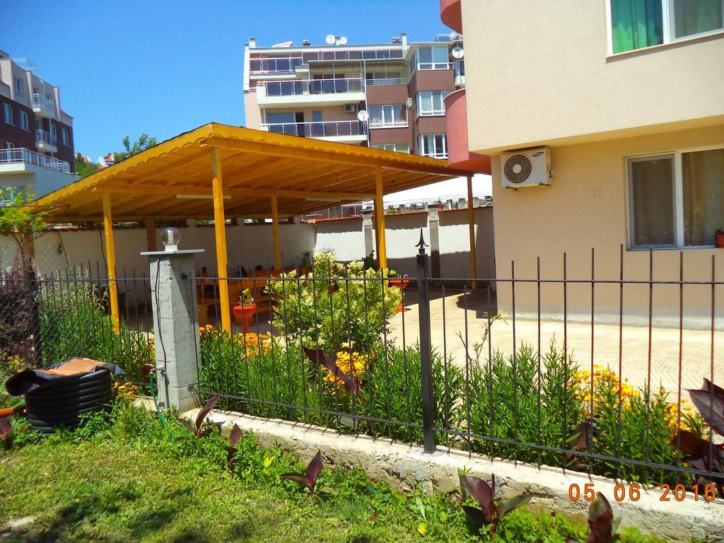 Sveti Georgi Guest House Sozopol Bagian luar foto