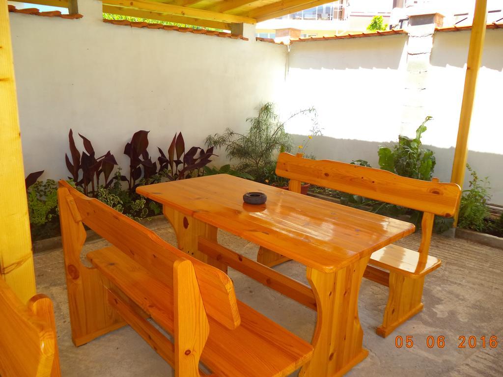 Sveti Georgi Guest House Sozopol Bagian luar foto
