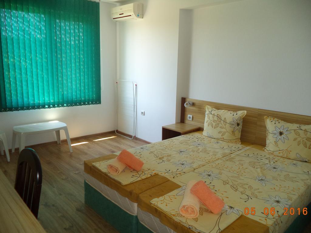 Sveti Georgi Guest House Sozopol Bagian luar foto