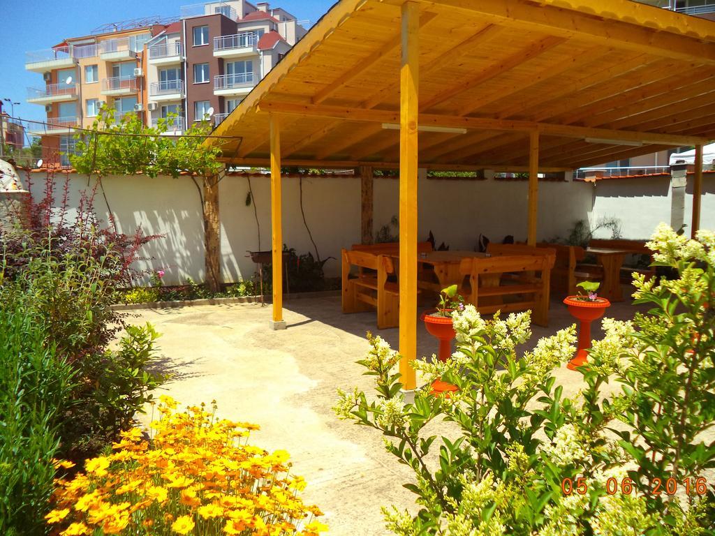 Sveti Georgi Guest House Sozopol Bagian luar foto