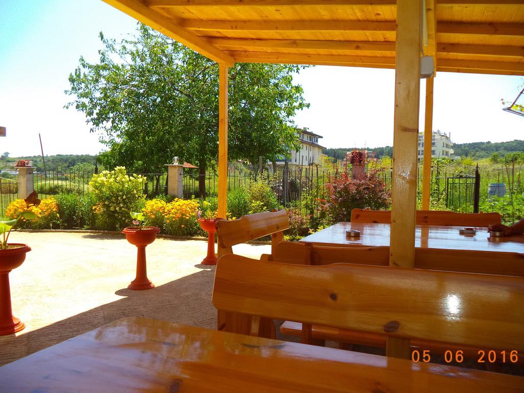 Sveti Georgi Guest House Sozopol Bagian luar foto